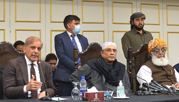 PML-N President Shehbaz SHarif, PPP Co-chairman Asif Ali Zardari and JUI-F chief Maulana Fazlur Rehman. — AFP/File