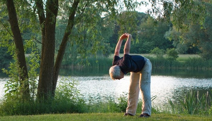 5 exercises to get rid of your back fat