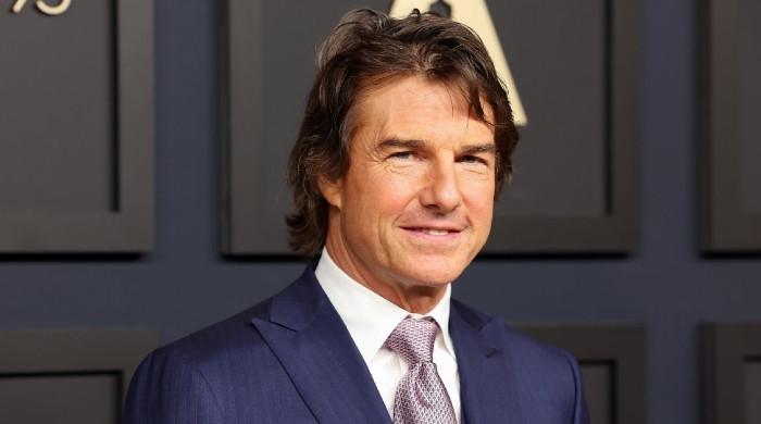 Zwick breaks silence on Tom Cruise 'fabricating' an iconic pic