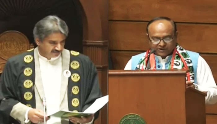 Sindh Assembly Speaker Awais Qadir Shah (left) administers oath to newly-elected Deputy Speaker Anthony Naveed in this still taken from a video on February 25, 2024. — Geo News
