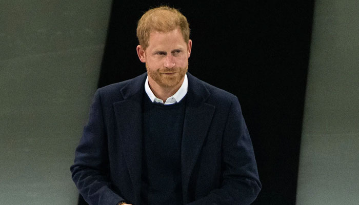 Prince Harrys desperate to remind the world of ‘who he is