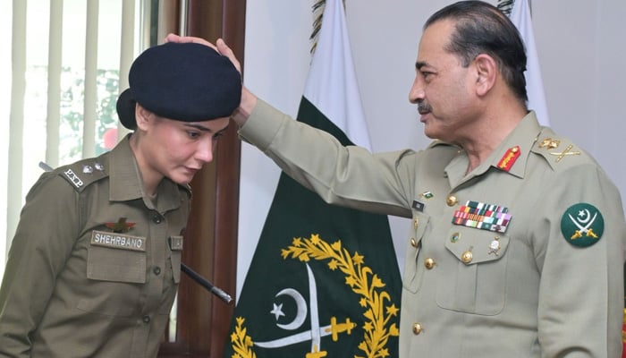 ASP Syeda Shehrbano Naqvi meets COAS General Syed Asim Munir at GHQ on February 28, 2024. — ISPR