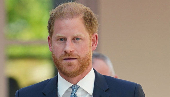 Prince Harrys offers for help are just a ‘farce
