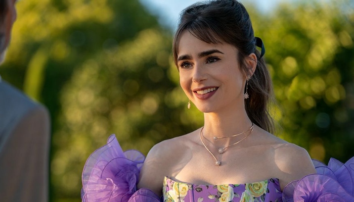 Photo: Lily Collins puts herself in awkward position with new confessions