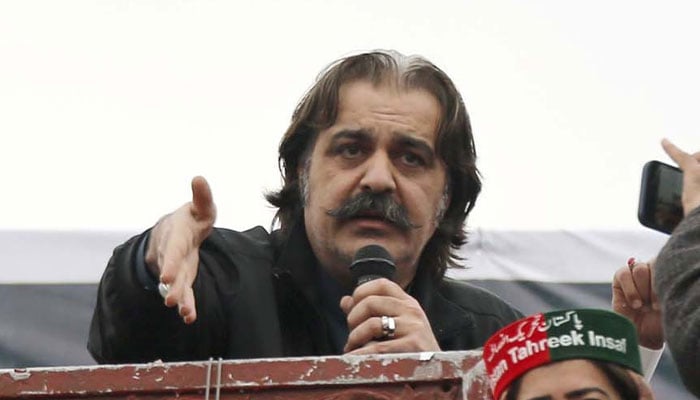 KP CM Ali Amin Gandapur addresses Pakistan Tehreek-e-Insaf (PTI) supporters at a protest demonstration against alleged rigging in general elections at the Ring road in Peshawar on Sunday, March 10, 2024. — PPI