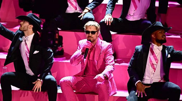 Оскар 2024 гослинг. Оскар 2024 гослинг. Раян госдинг красная дорожка 2022. Ryan gosling laugh. Оскар 2024 гослинг.