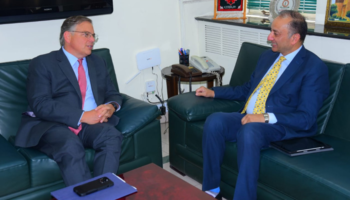 US Ambassador to Pakistan Donald Blome (left) and Federal Minister for Petroleum Dr Musadik Malik. — Ministry of Energy