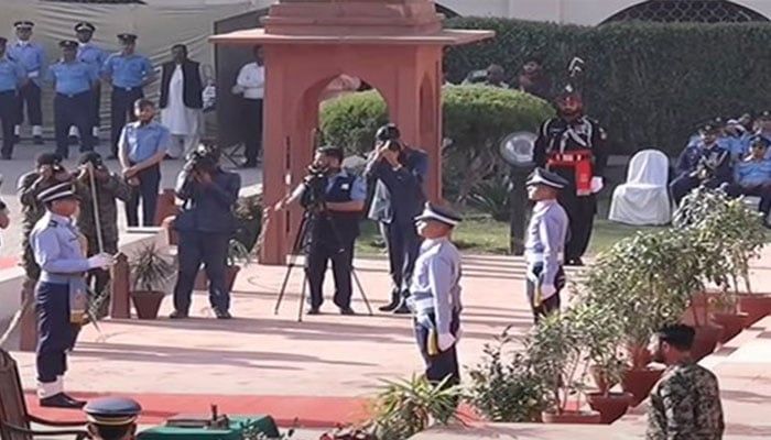 Change of guard ceremony being held at Allama Iqbals mausoleum in Lahore on March 23, 2024. — Screengrab/YouTube/Geo News Live