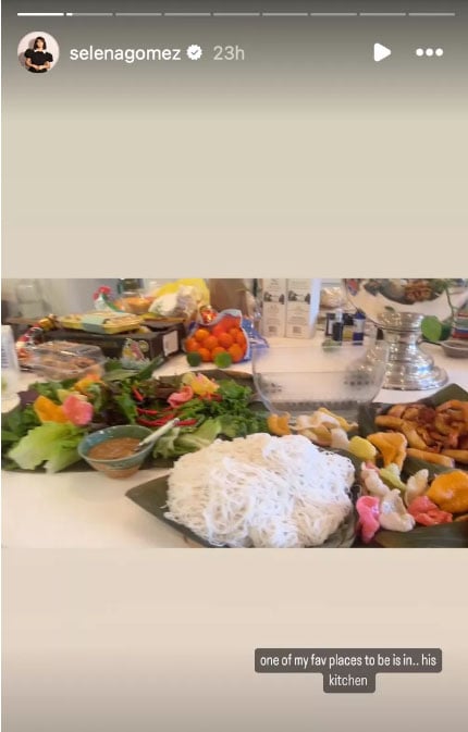 Selena Gomez lauds Benny Blancos kitchen