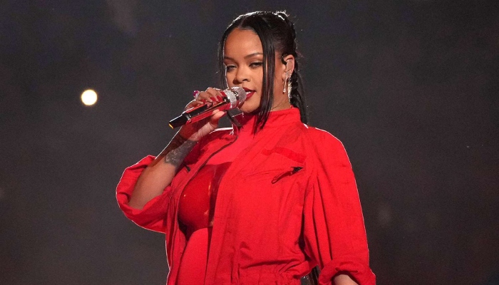 Photo: Rihanna talks baby No.3 with A$AP Rocky