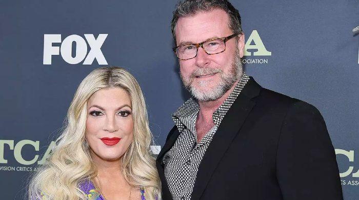 Tori Spelling makes separation from Dean McDermott official Tori Spelling makes separation from Dean McDermott official