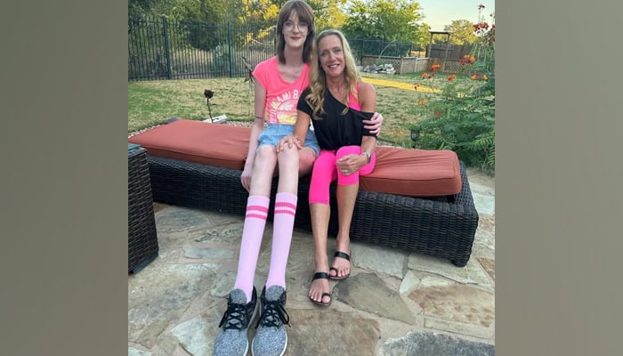 Texas girl Maci Currin wonders if her legs are real. — Jam Press/File