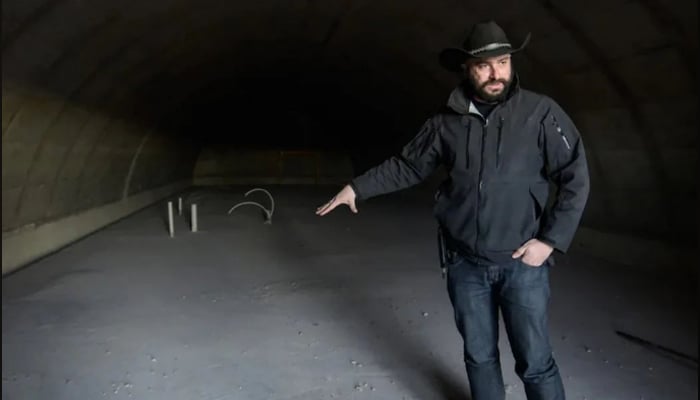 Vivos Dante Vicino کے ایگزیکٹو ڈائریکٹر زیر زمین بنکر کے بارے میں بتاتے ہیں۔  — Instagram/@dante_vicino