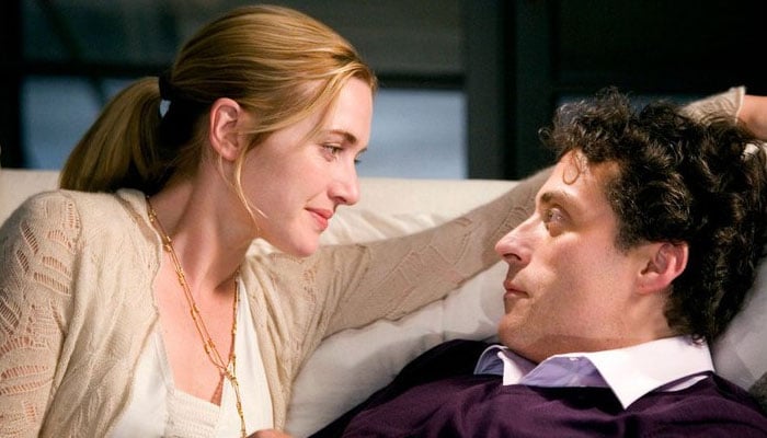 Kate Winslet and Rufus Sewell dated in 1995 and continued to be friends afterwards