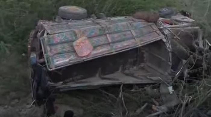 18 killed, over 50 injured as truck en route to Shah Noorani shrine falls into ditch