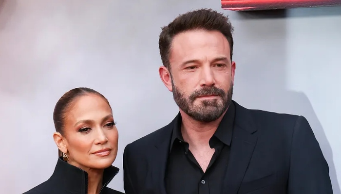 Photo: Jennifer Lopez cant stand Ben Afflecks THIS habit