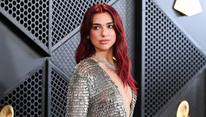 Dua Lipa takes on SNL double roles on THIS date
