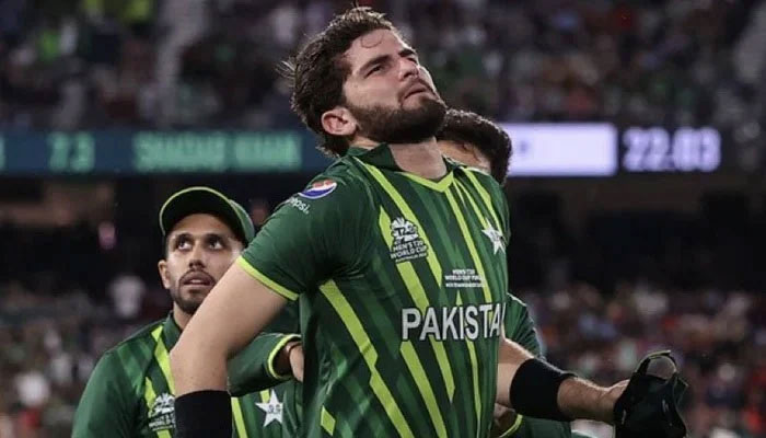 Pakistan pacer Shaheen Shah Afridi in pain during the T20 World Cup final against England, on November 13, 2022, at the Melbourne Cricket Ground. — AFP