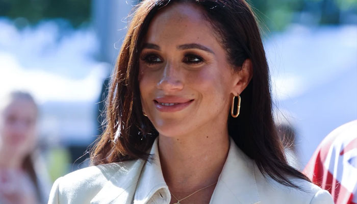 Meghan Markle demanding a grovelingly apology for the past