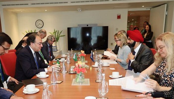 Pakistani delegation led by Minister of Finance Muhammad Aurangzeb (left) meets World Bank President Ajay Banga in Washington on April 17, 2024. — X/@Financegovpk