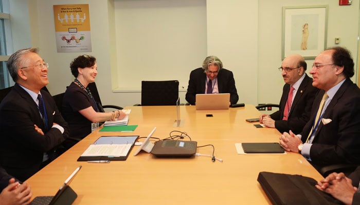 Assistant Secretary Donald Lu (left) and Principal Deputy Assistant Secretary Elizabeth Horst of US State Department meet Finance Minister Mohammad Aurangzeb at the World Bank headquarter in Washington on April 18, 2024. — X/@Financegovpk