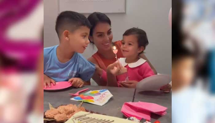 Georgina Rodriguez with son and Bella. — Screengrab from Instagram/@georginagio/File