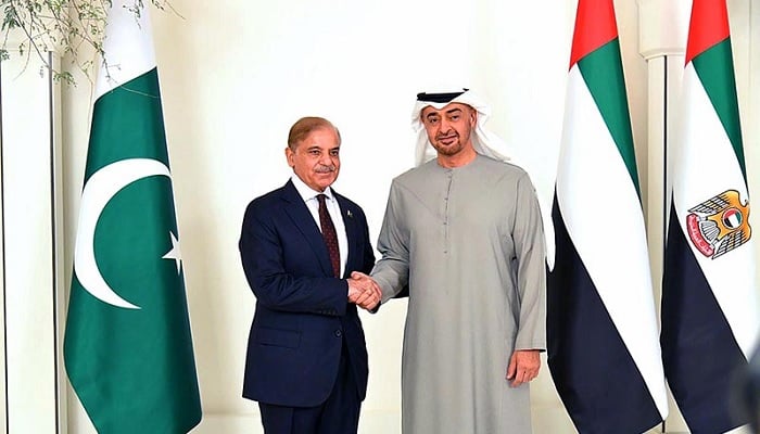 Prime Minister Shehbaz Sharif shakes hands withPresident of the United Arab Emirates Sheikh Mohamed bin Zayed Al Nahyan. —File