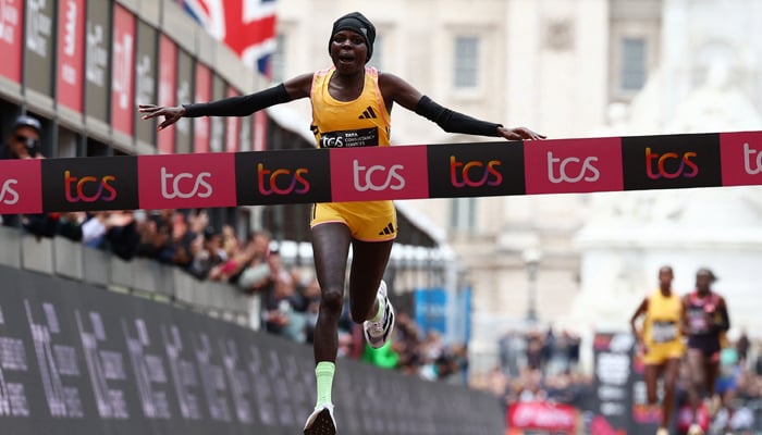 Olympic champion Peres Jepchirchir wins womens race in London Marathon. — Reuters