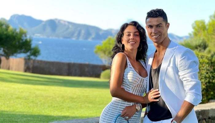 Video shows Georgina Rodriguez and Cristiano Ronaldo walking out from seawater. — Instagram/georginagio