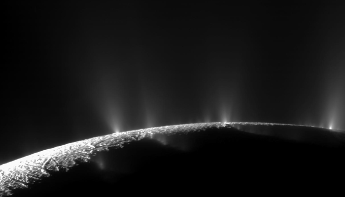 The moon Enceladus emits gas and ice grains into space. — Nasa/JPL-Caltech/Space Science Institute