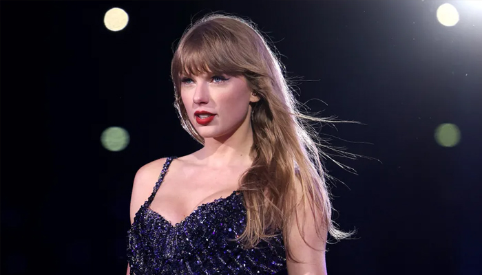 Taylor Swift fans cant take criticism against songstress?