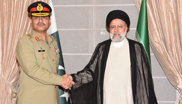 Chief of Army Staff (COAS) General Syed Asim Munir meets Iranian President Ebrahim Raisi. — ISPR