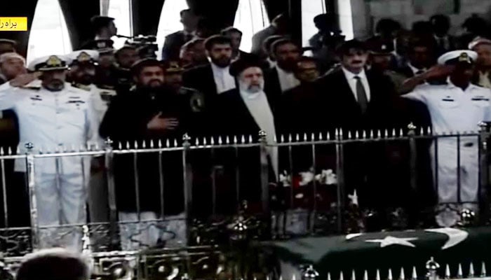 Iranian President Seyyed Ebrahim Raisi visitsQuaid-e-Azam Mohammad Ali Jinnahsmausoleum. — PTV/Screengrab