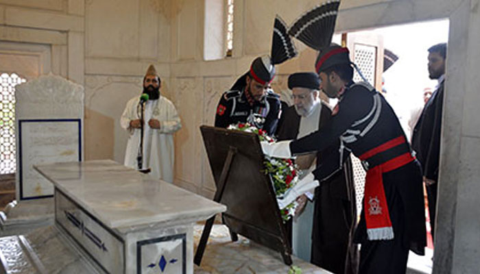 Iranian President Seyyed Ebrahim Raisi lays floral wreath at the mausoleum of National Poet Allama Dr Muhammad Iqbal on April 23, 2024— X/ForeignOfficePk/pmln_org