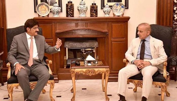 Prime Minister Shehbaz Sharif (left) holds a one-to-one meeting with Sindh Chief Minister Syed Murad Ali Shah at the CM House in Karachi on April 24, 2024. — Radio Pakistan
