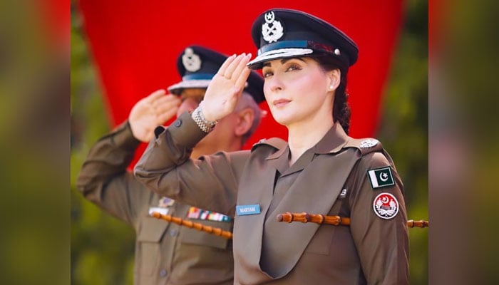 PunjabChief Minister Maryam Nawaz is seen wearing the Punjab Police uniform during the passing out parade of female police officers in Lahore on April 26, 2024. — X/OfficialDPRPP