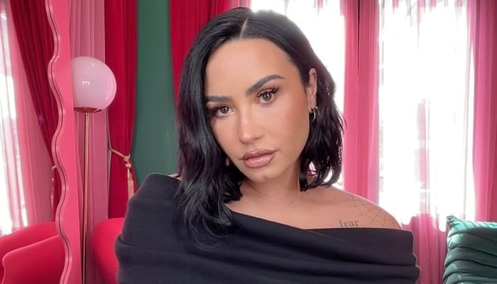 Demi Lovato switches up signature bob hair with new style