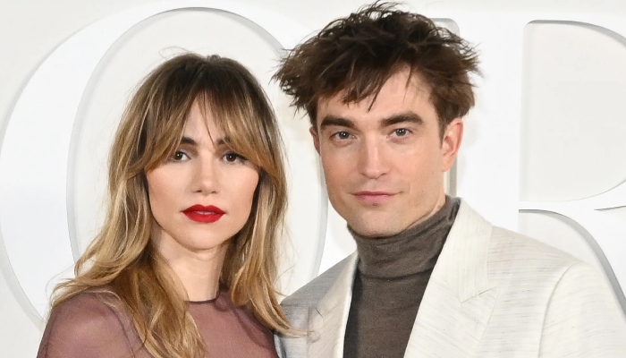 Photo: Robert Pattinson, Suki Waterhouse are engaged: Report