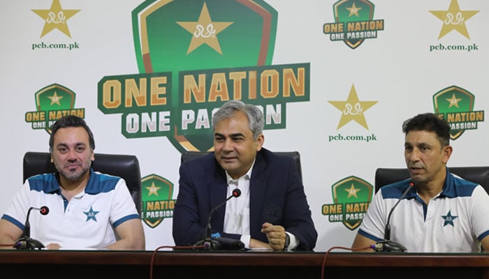 PCB Chairman Mohsin Naqvi (centre) pictured alongside teams assistant coach Azhar Mahmood (right) during a press conference in Lahore on April 28, 2024. — X/@TheRealPCB