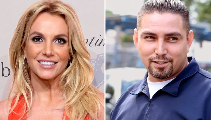 Britney Spears & ex-bf hide faces after father legal case deal