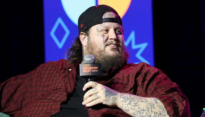 Jelly Roll celebrates daughter Bailee during Stagecoach performance