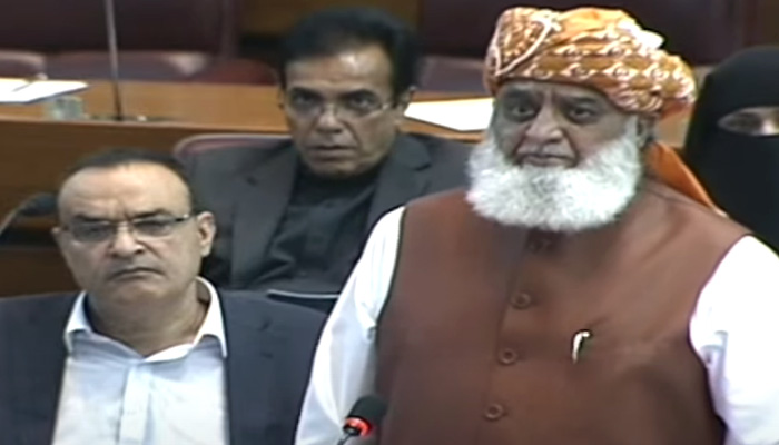 In explosive NA speech, JUI-F chief Maulana Fazl backs PTI's political rights