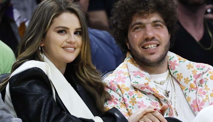 Selena Gomez unveils sweet love note from Benny Blanco