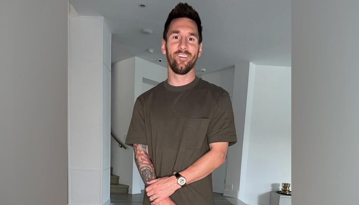 Lionel Messi shares a cute update with his fans