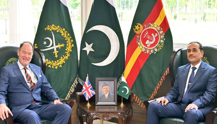 COAS Munir, UK army chief discuss measures to elevate defence relations