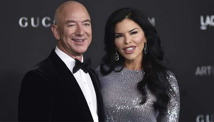 Jeff Bezos's fiancee Lauren Sanchez getting Met Gala help from fashion guru?