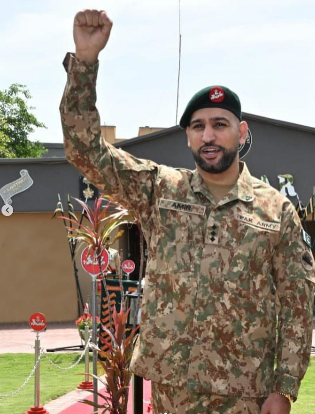 Amir Khan conferred honourary rank of captain by Pakistan Army