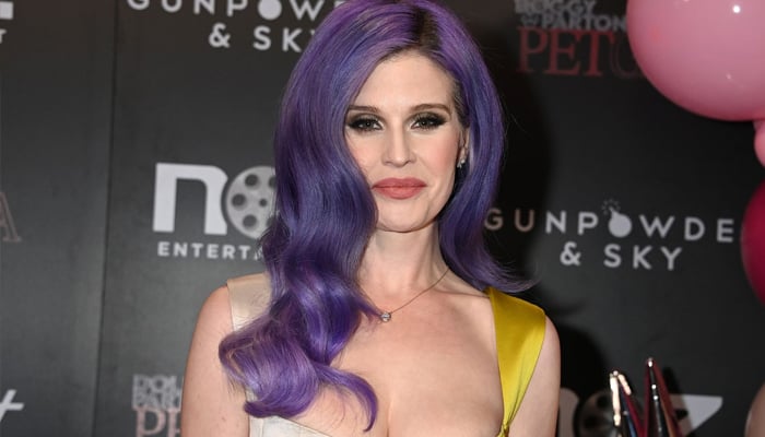 Kelly Osbourne clarifies her stance on weight loss