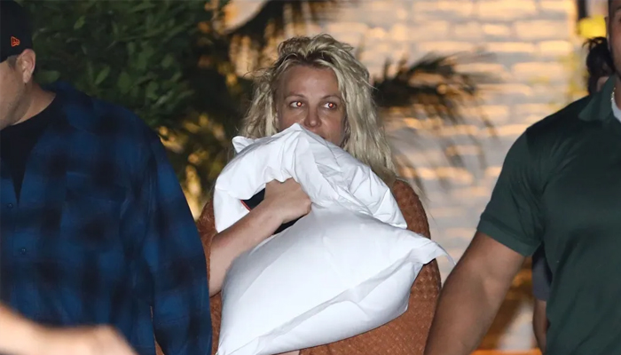 Britney Spears' current damage raises what shut sources "concern."
