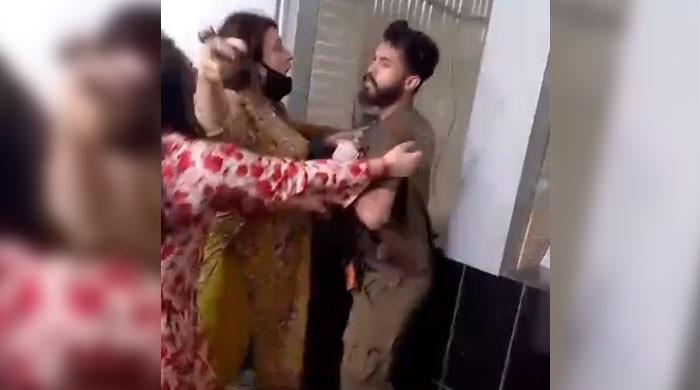 WATCH: After being 'tortured', transgender mob vandalises Gujrat police station